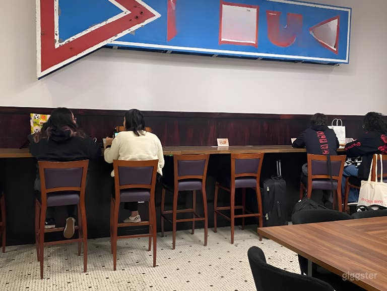  Versatile Lobby Venue with Built-In Co-Working Vibe 