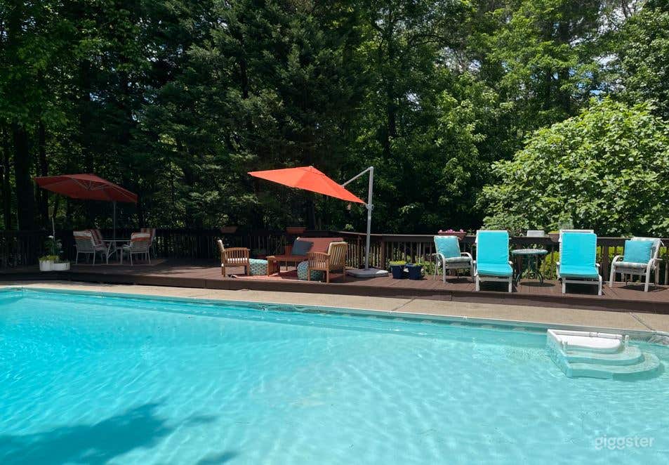 Incredible Backyard Pool and Deck Photo 4