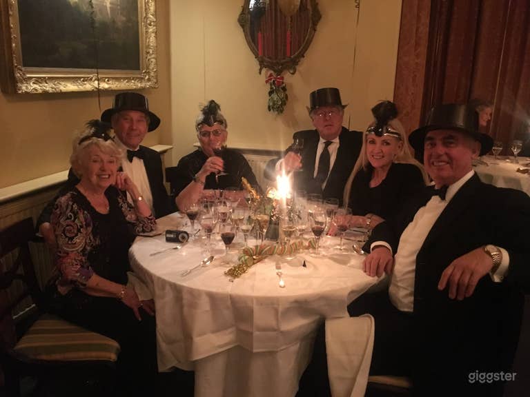  Modern and Bright Private Dining Area 