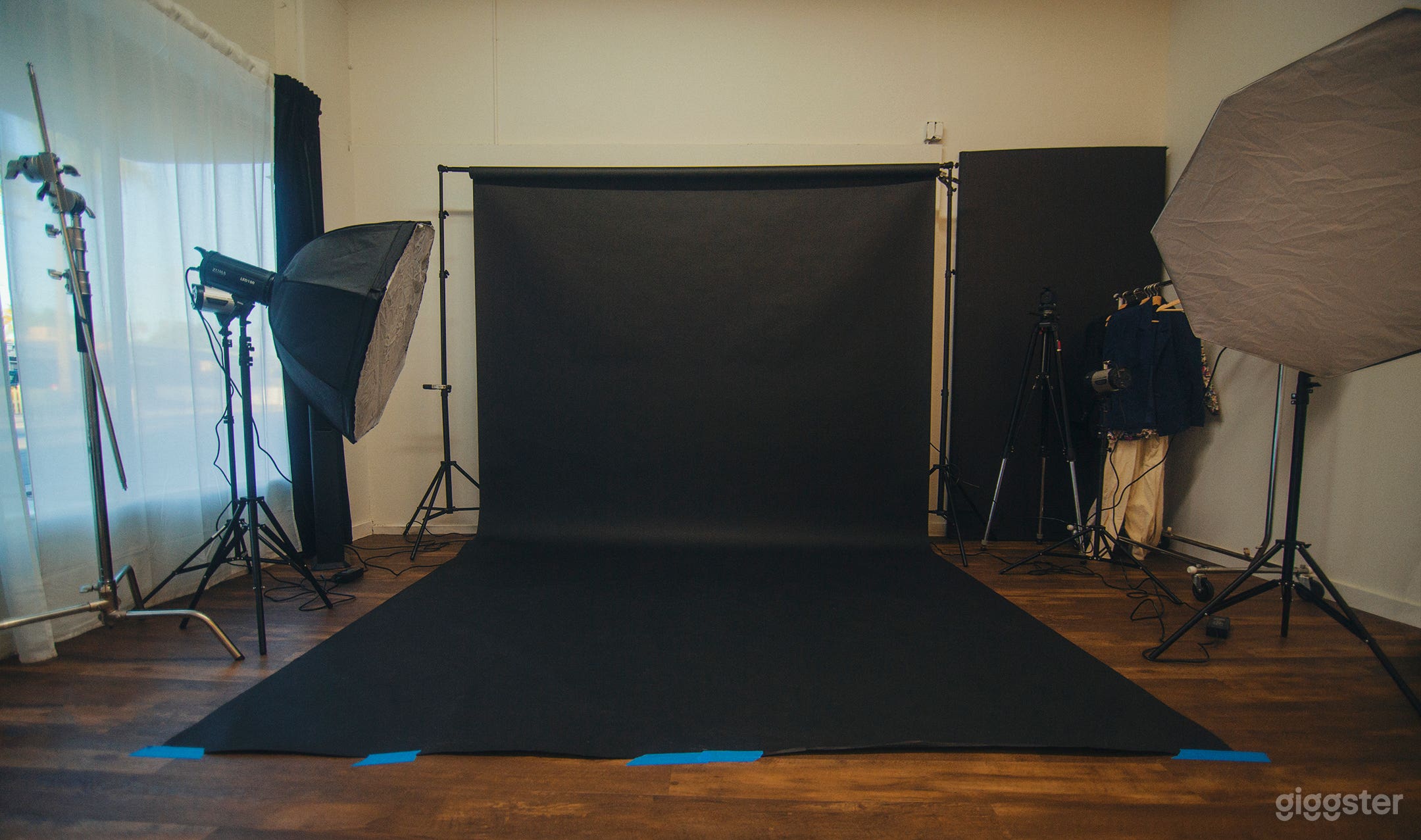 Adaptable Photo Studio Space for Creatives Photo 2