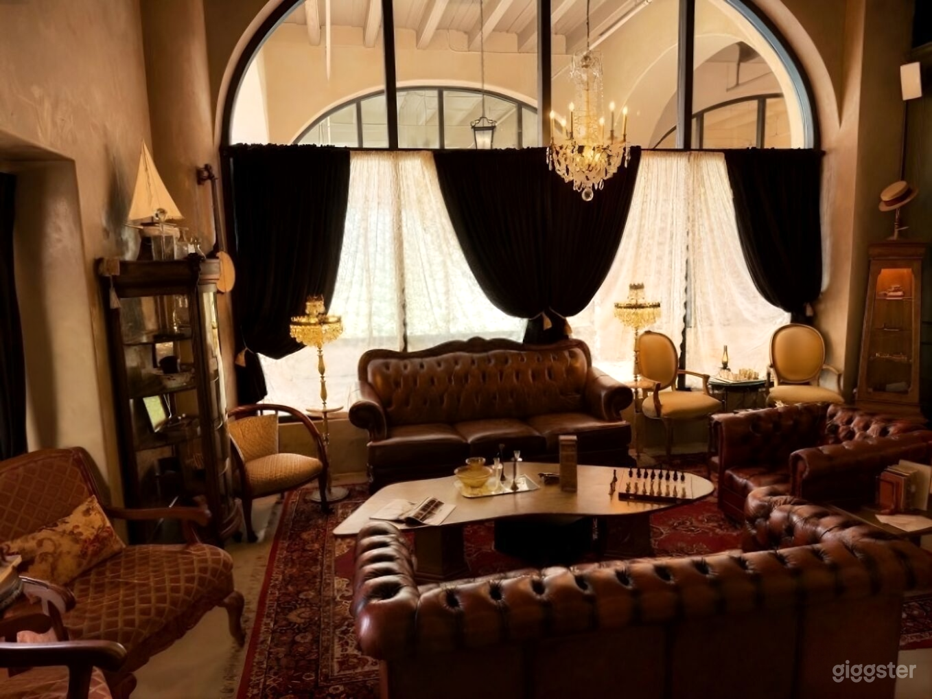 1920s Themed Intimate Wine, Beer & Event Lounge in Downtown Photo 1