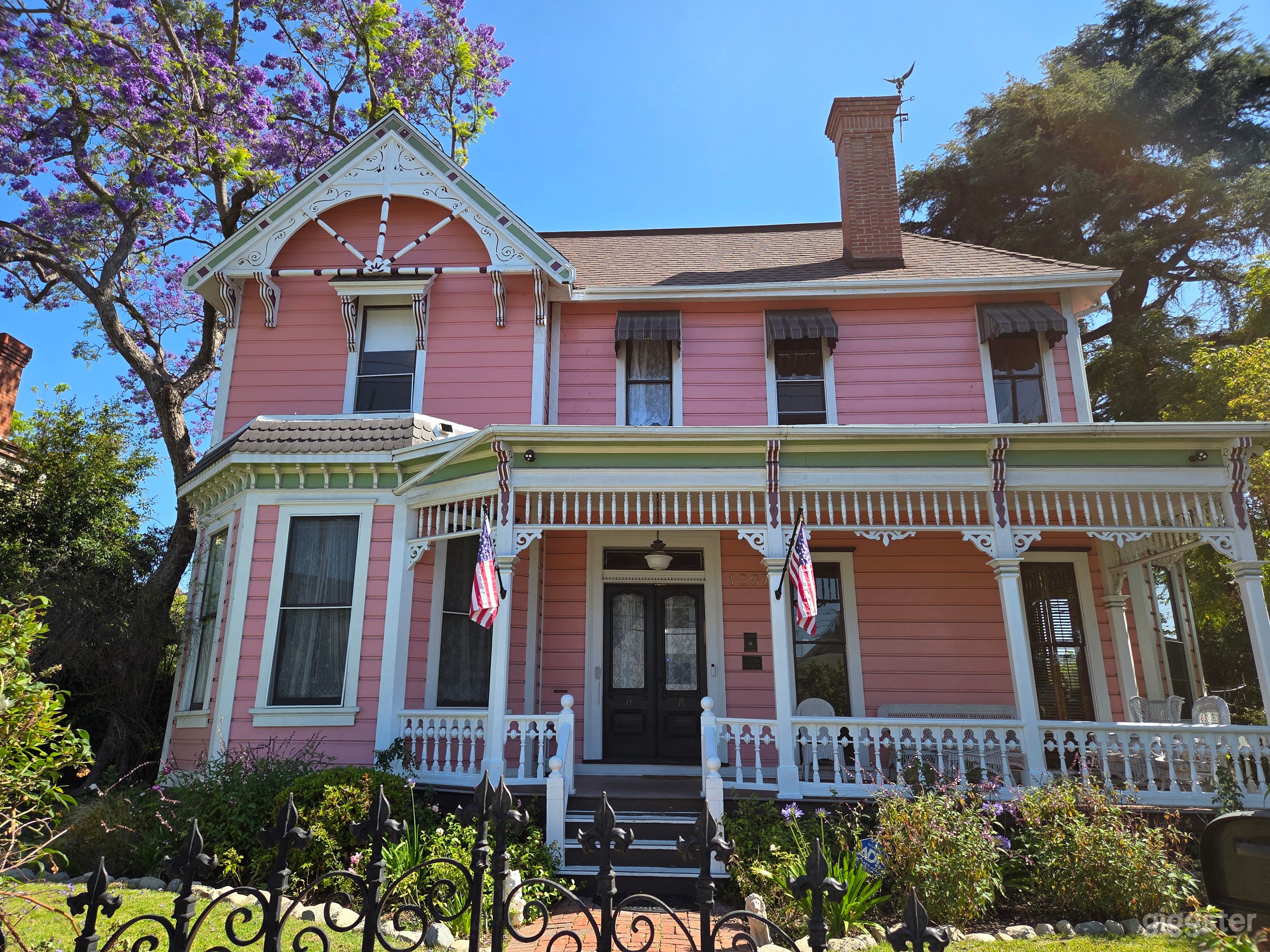 Iconic Pink Victorian Estate w/ Stunning Interiors Photo 2