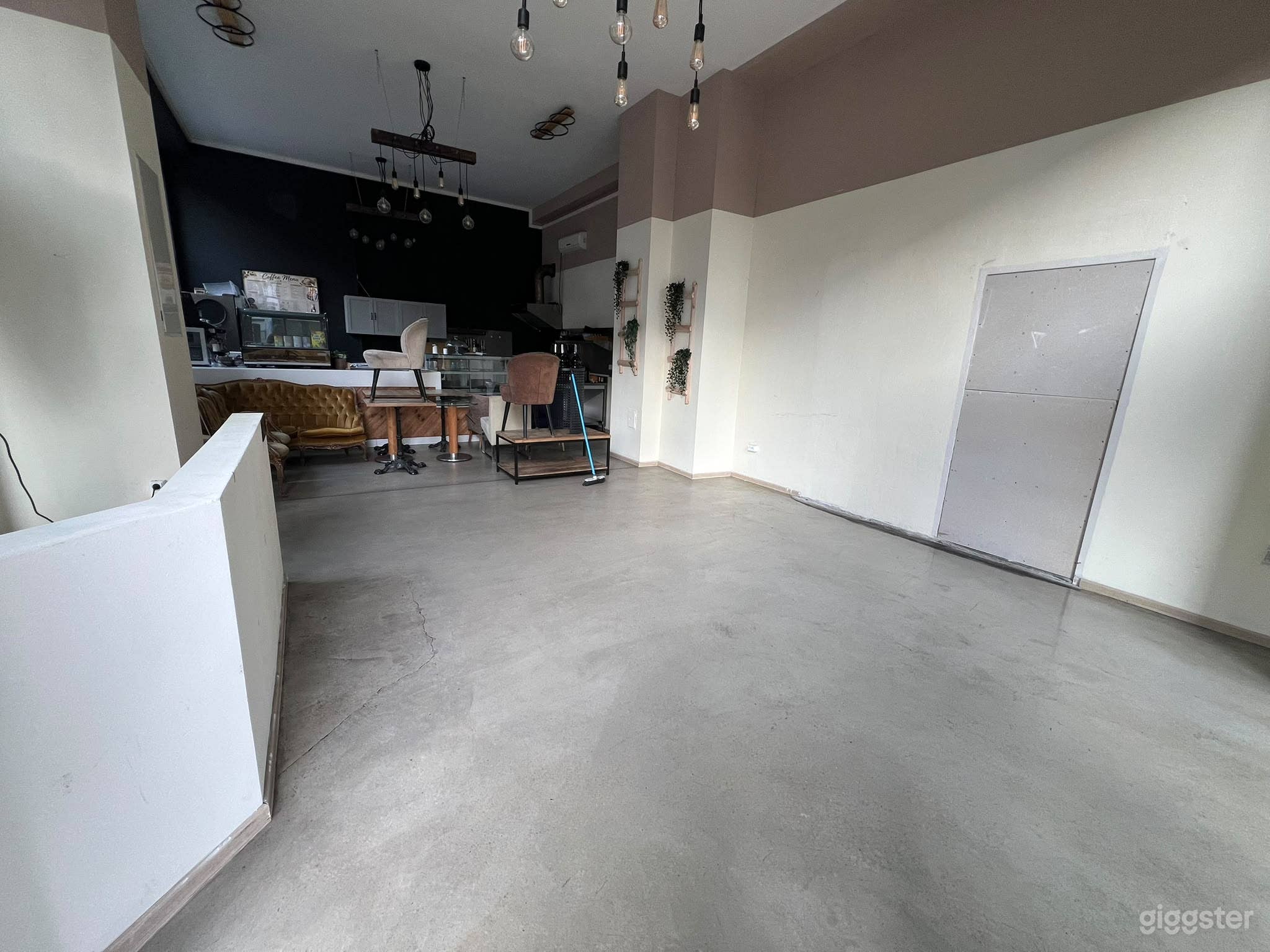 Eventraum Kreuzberg – Perfekt für Geburtstage & Feiern Foto 3
