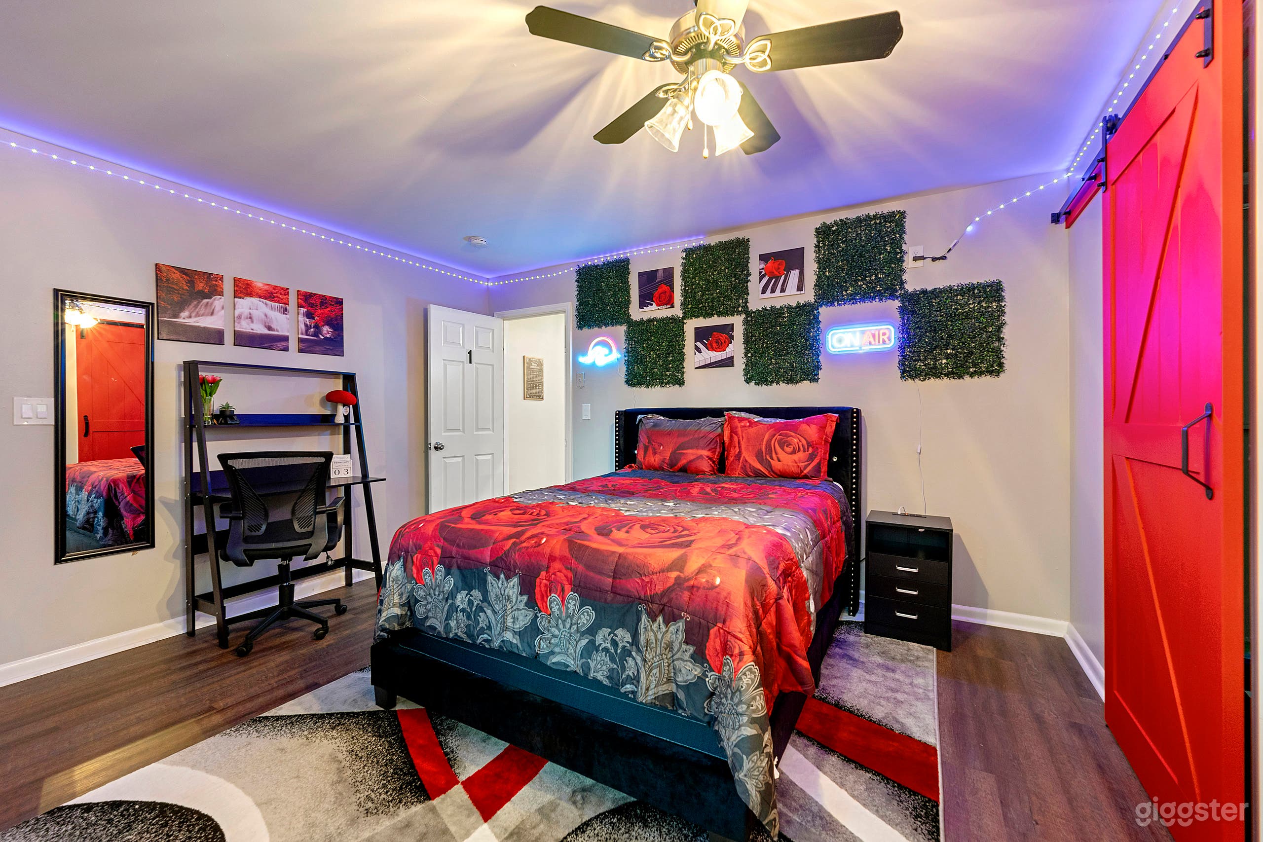 Southern Charm Meets Creative Versatility Photo 4