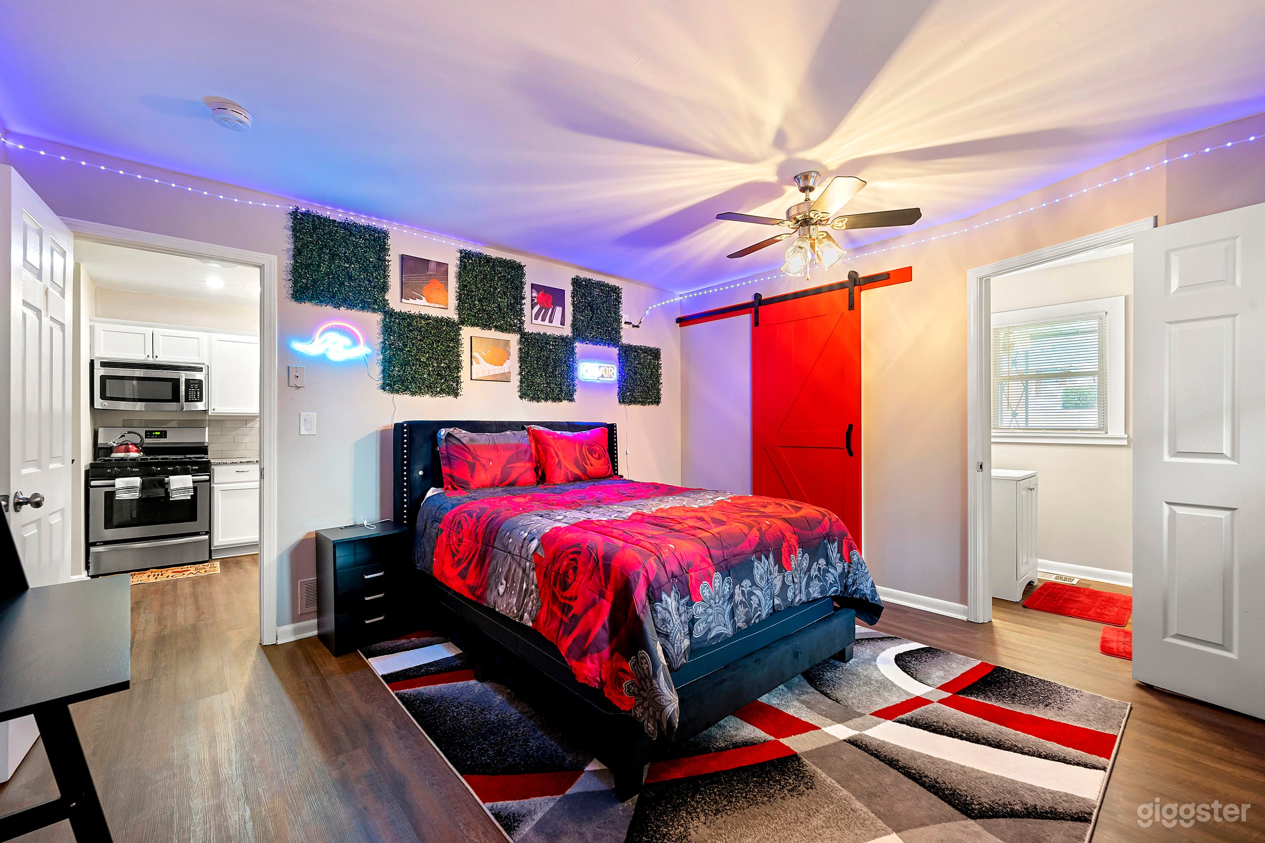 Southern Charm Meets Creative Versatility Photo 1