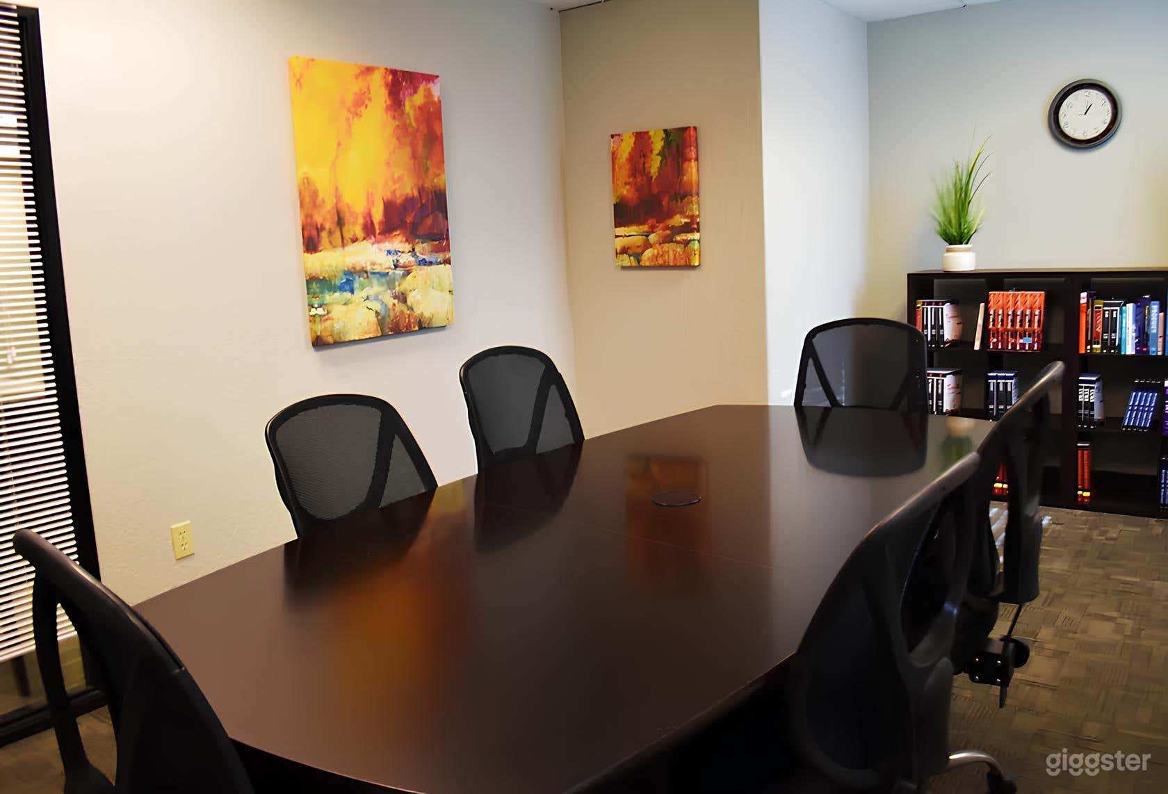 Central Room Photo 2