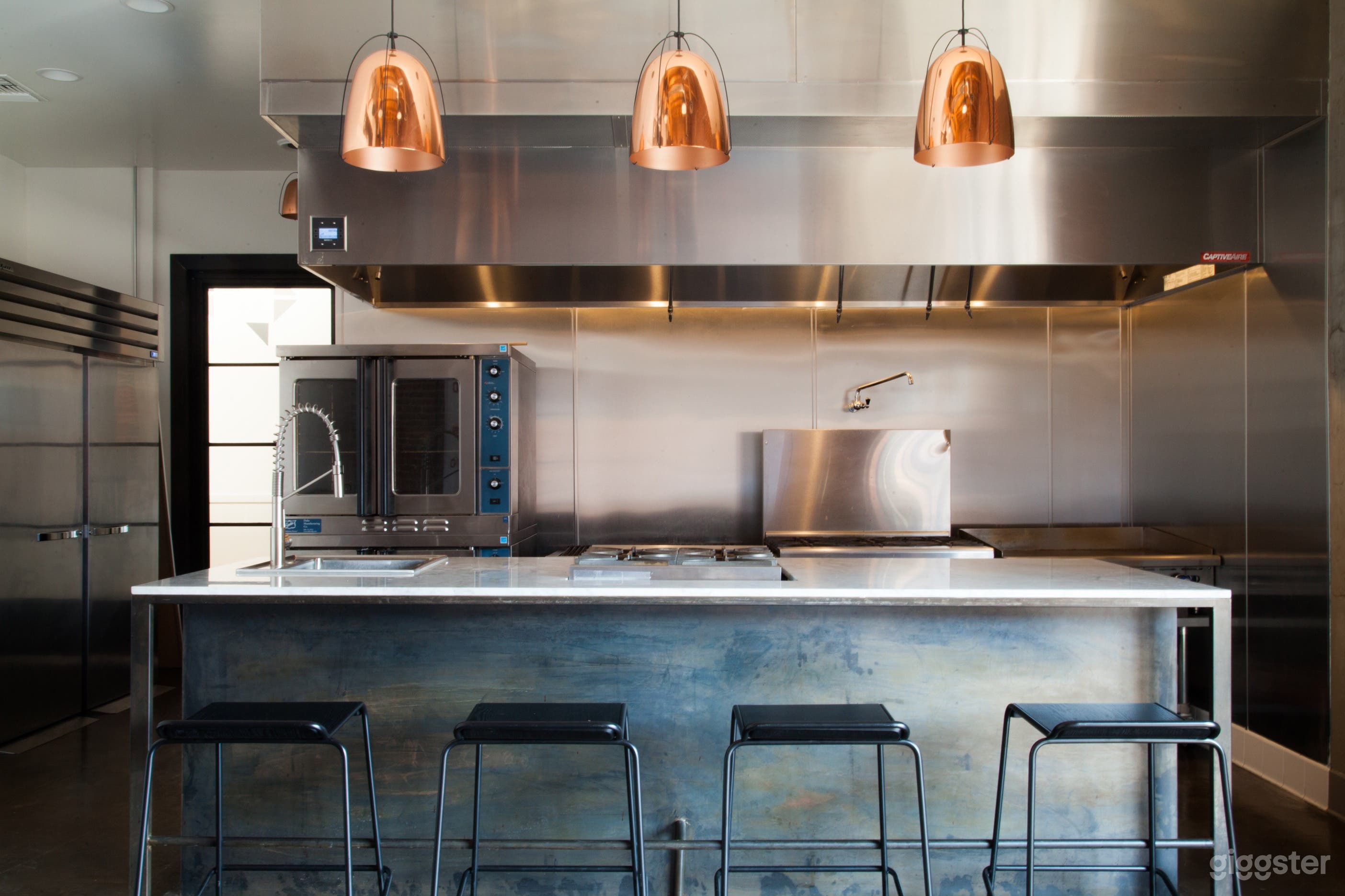 Arts District State-of-the-Art Commercial Kitchen Photo 4