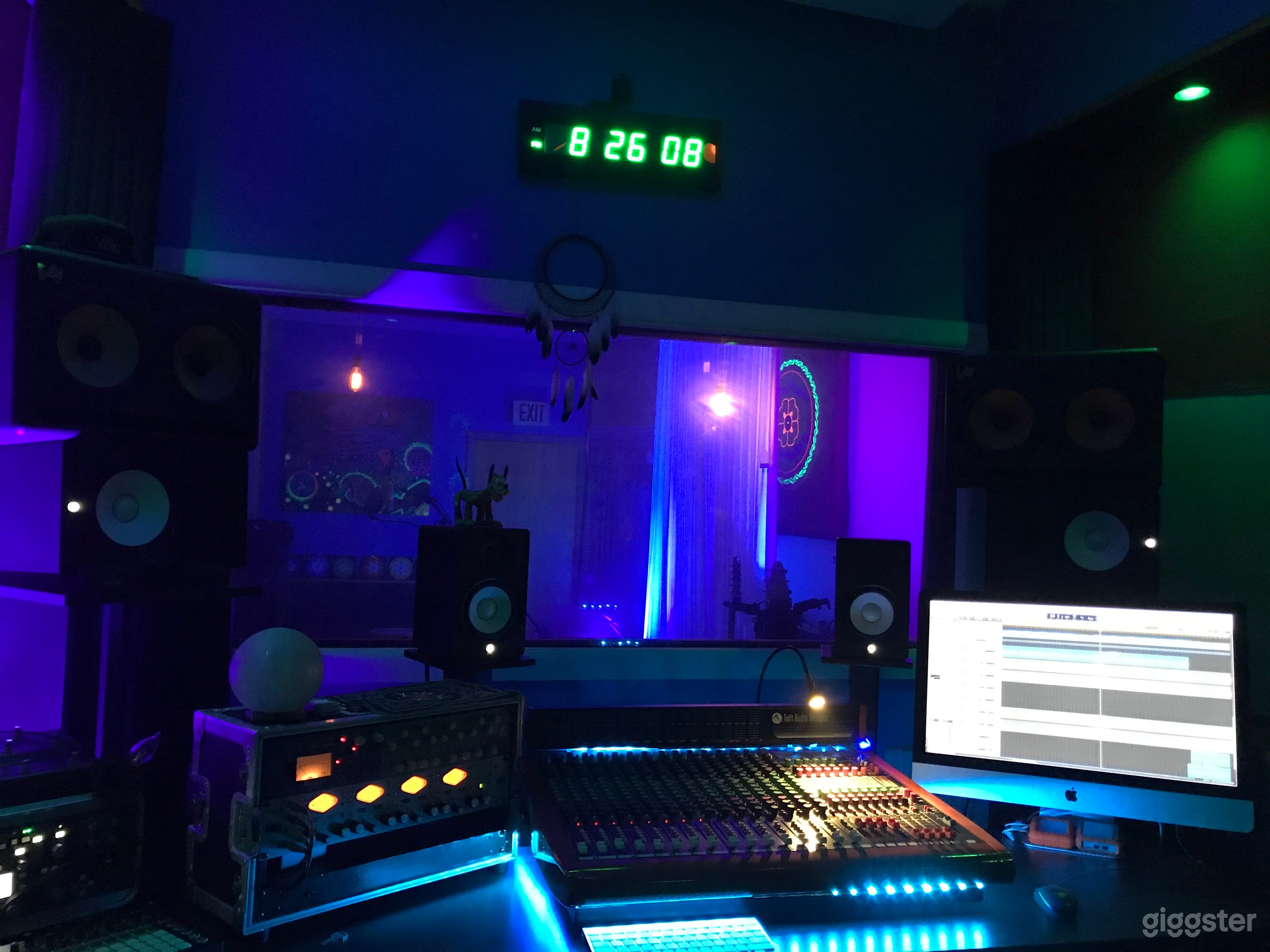 SOUTH FLORIDA’S PREMIER STUDIO Photo 4