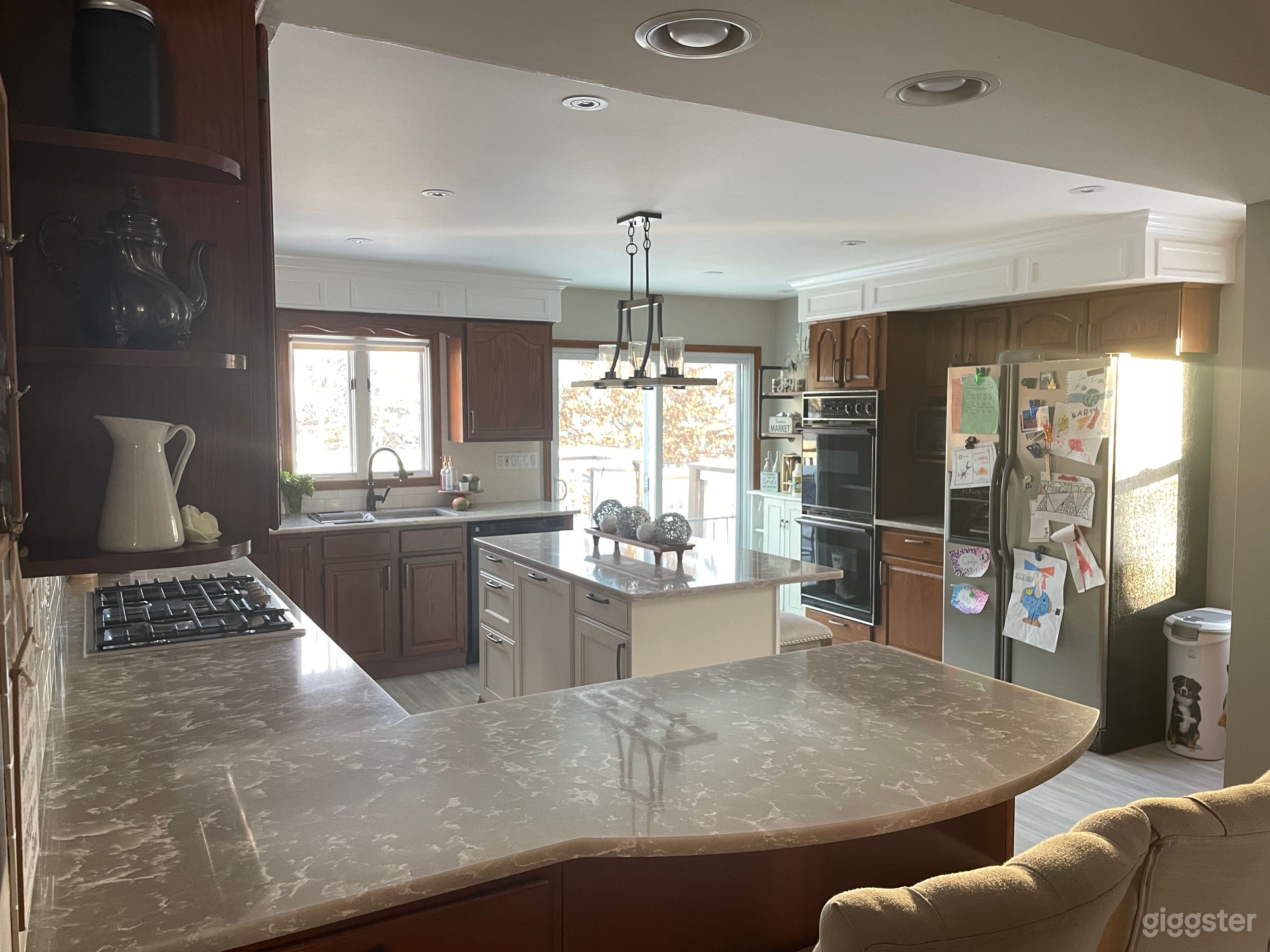 Little bit of the country right in town! Photo 3