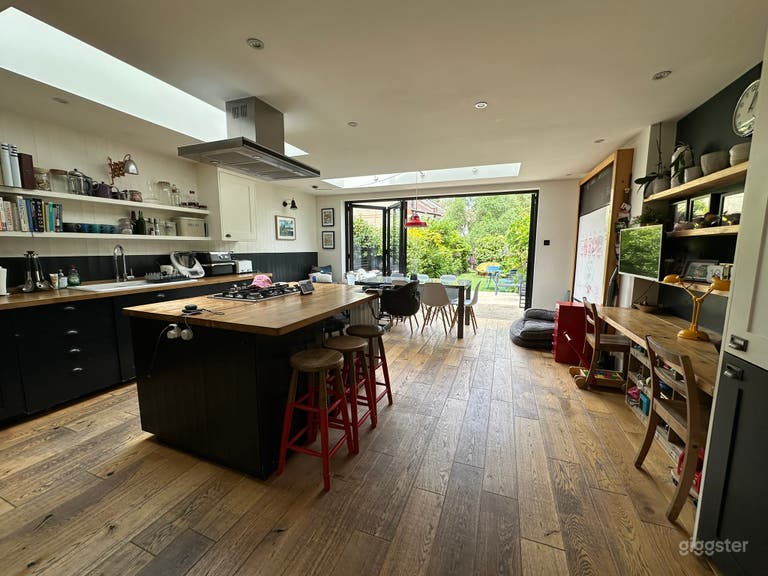  Crouch End Home - Large Relaxed Family House 
