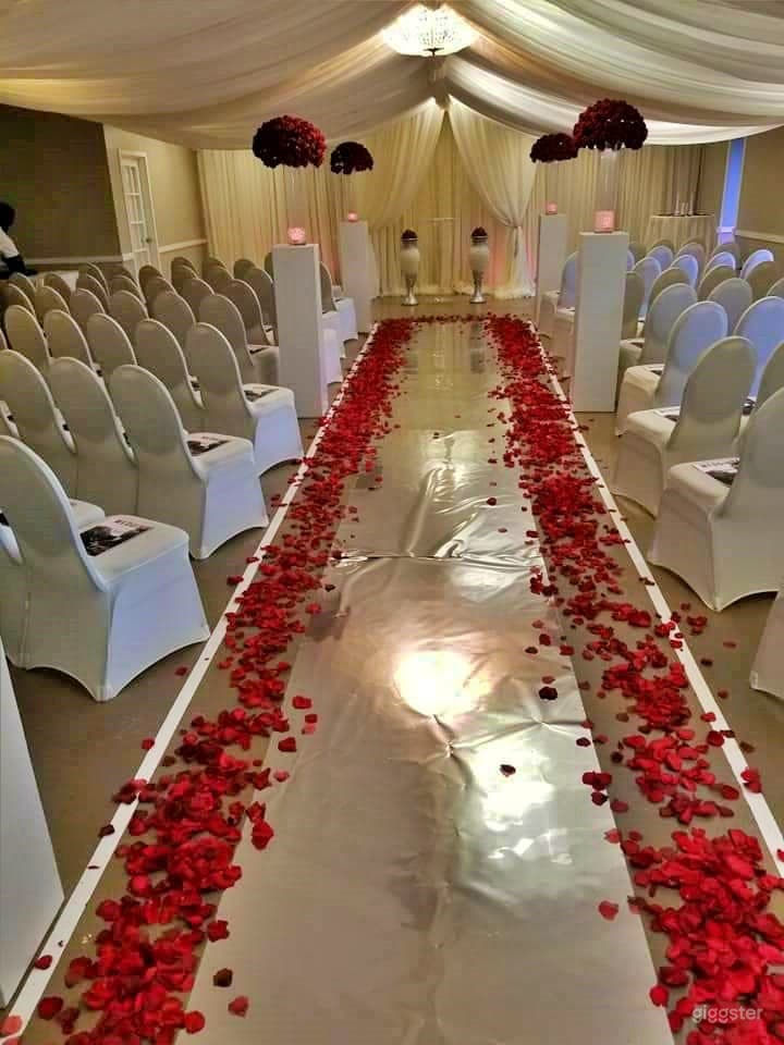 Charming Wedding Chapel Photo 4