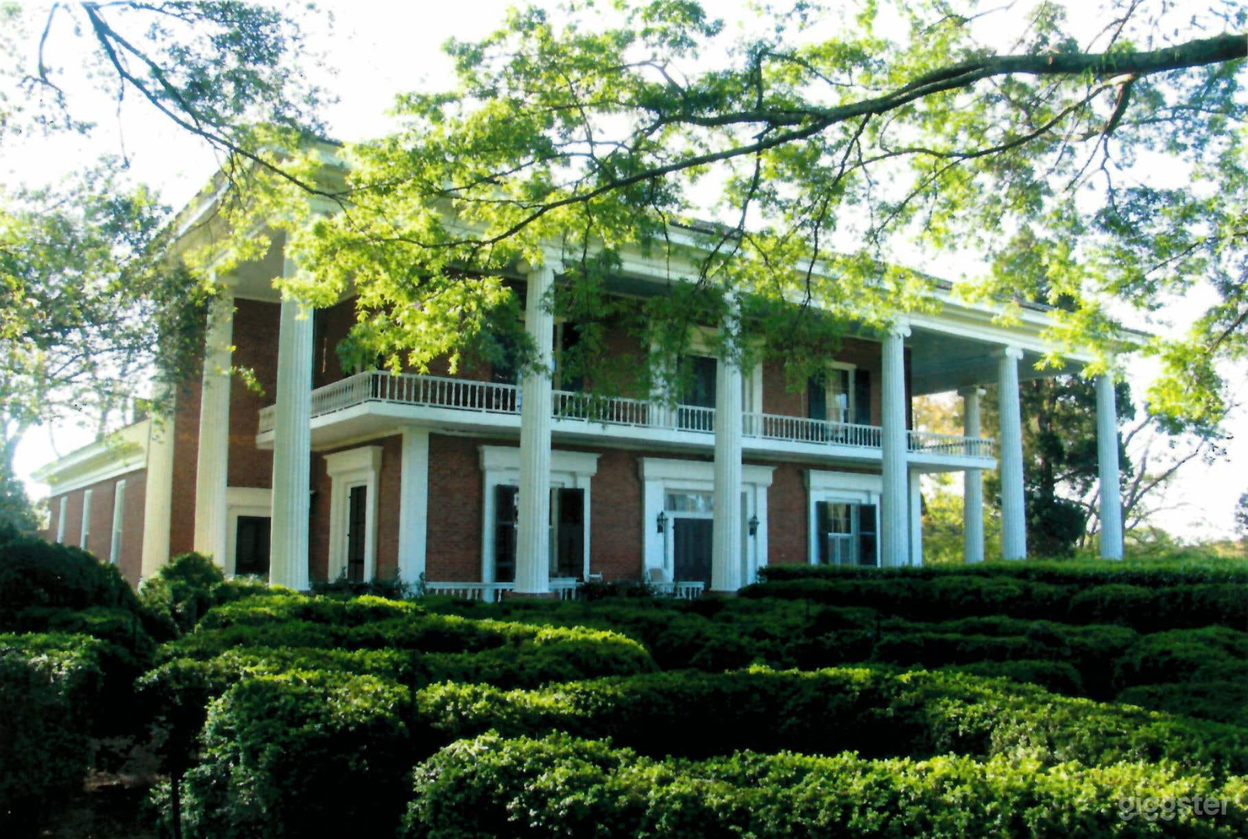 Historic and Authentic Antebellum Plantation  Photo 2