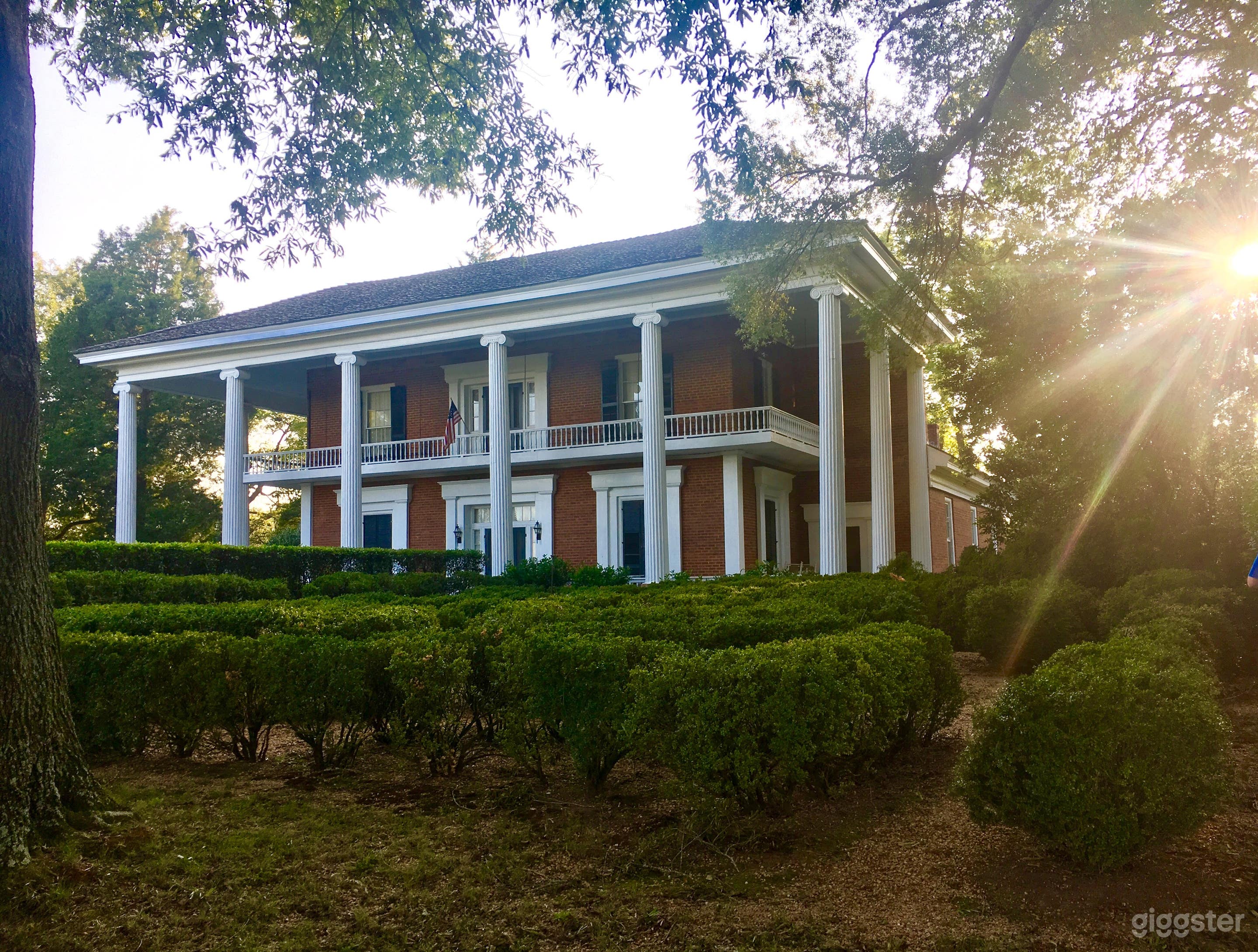 Historic and Authentic Antebellum Plantation  Photo 1