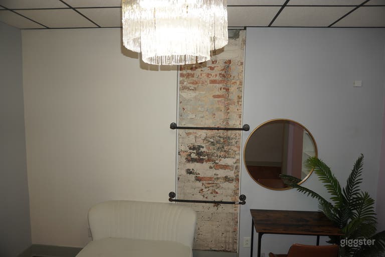  Chic Photo & Content Studio Near Downtown Nashville 