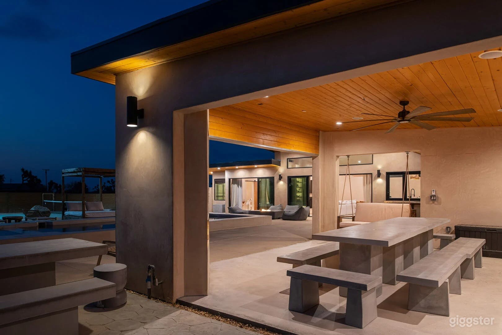 Sol e Cielo A Photo 2