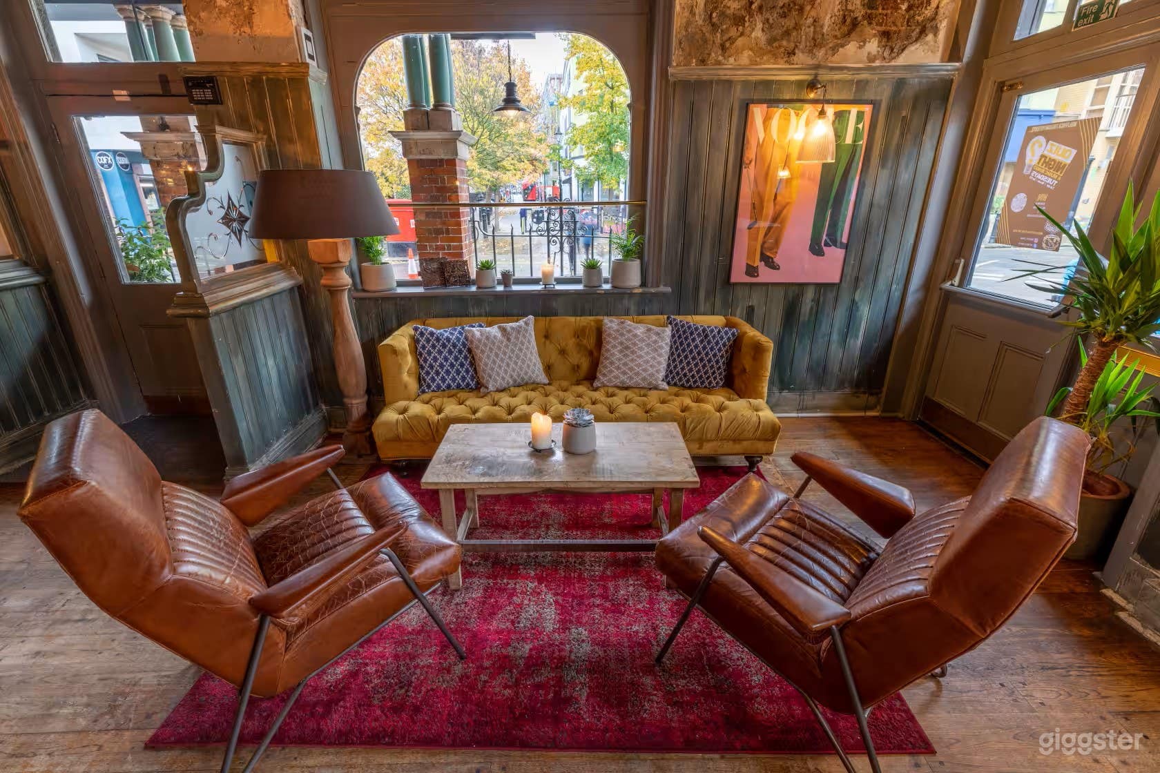 Rustic Pub/Hotel With A Modern Twist Photo 3