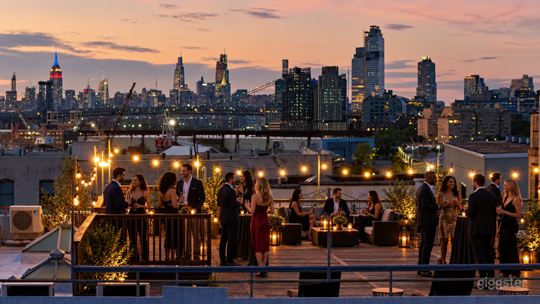  Private Rooftop Terrace w/ Panoramic City Views 