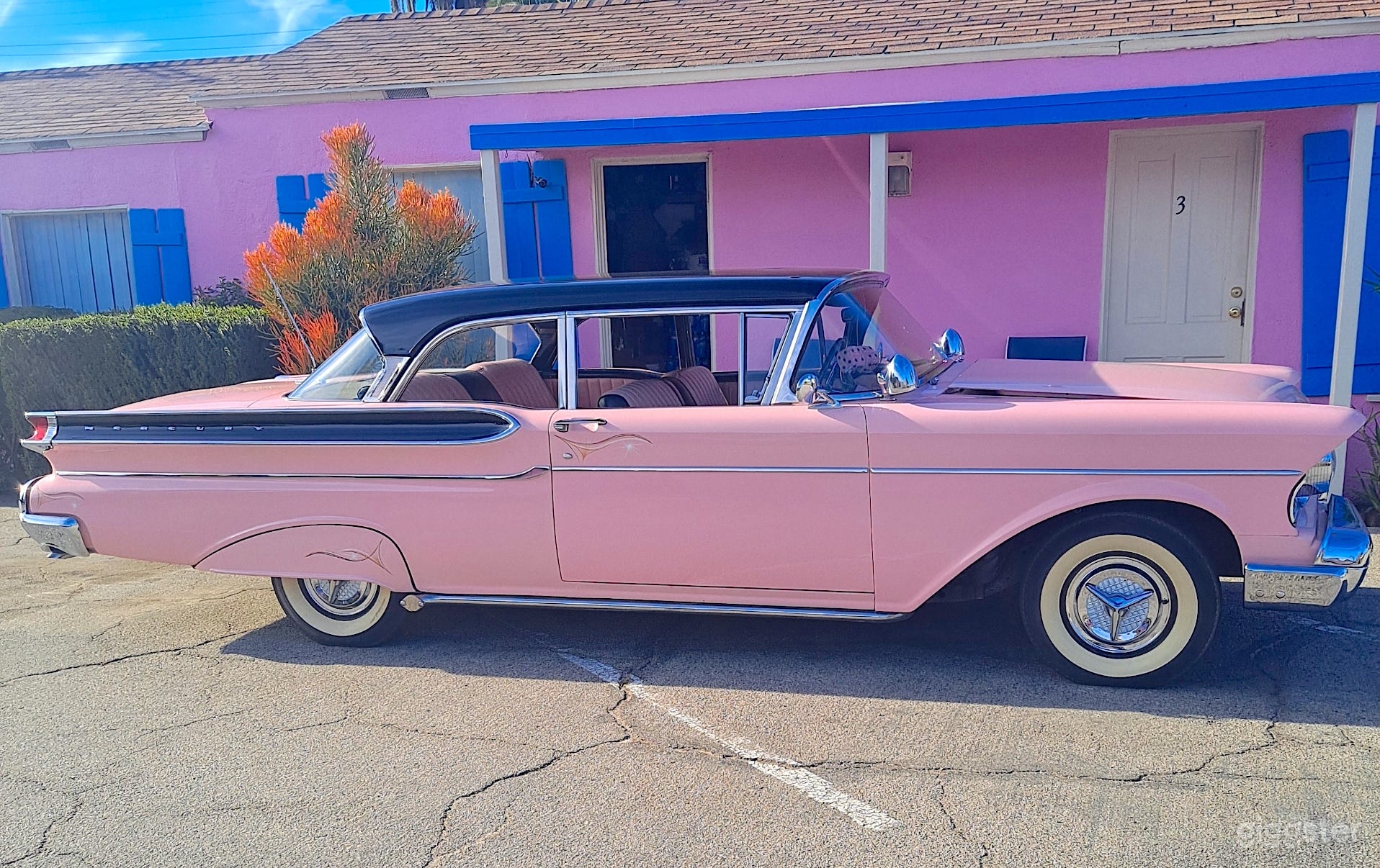 #76,057 Classic 1957 Ford Mercury Photo 2