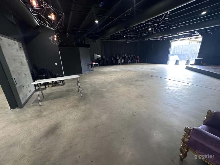  Nashville Event Space with Stage – Perfect for Live Events 