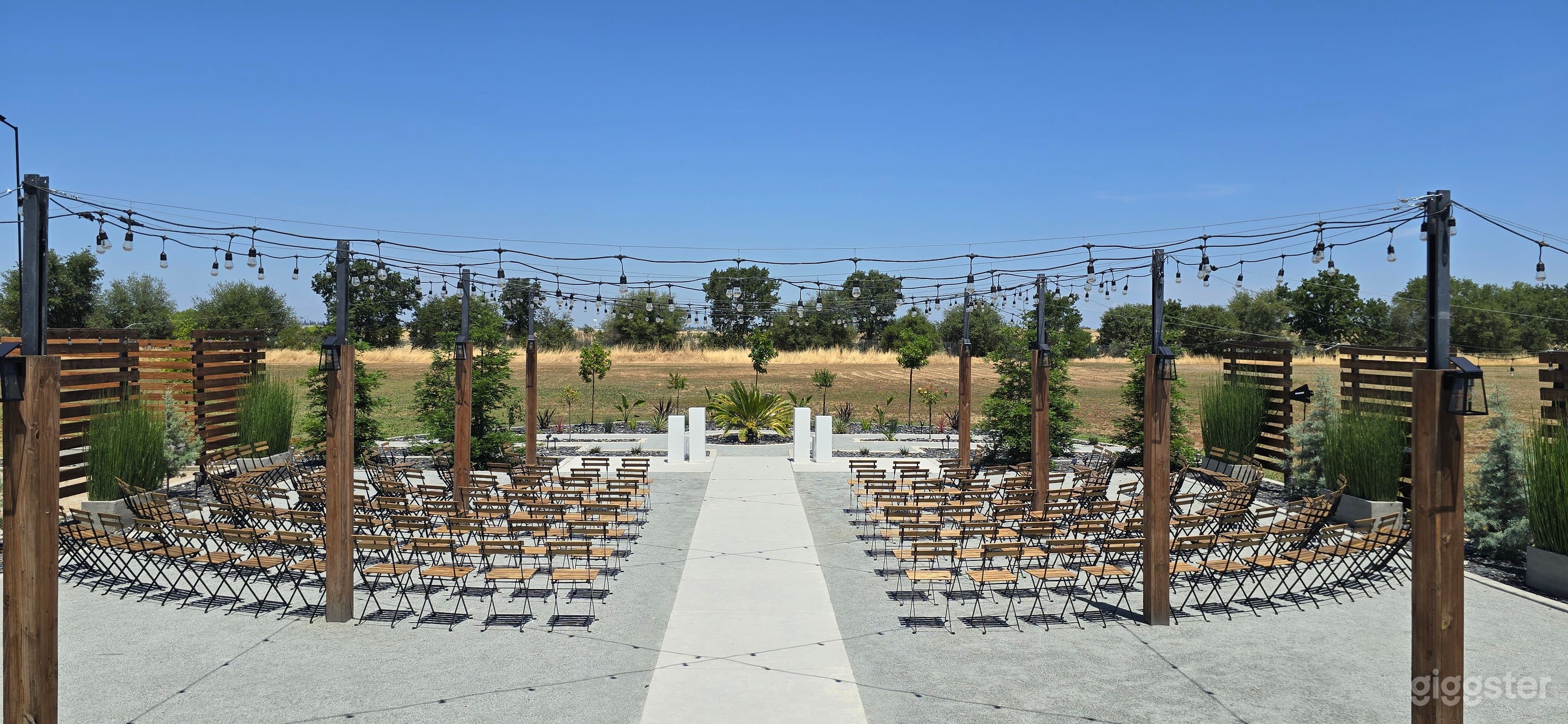 Elegant Estate Retreat in Sacramento Photo 1