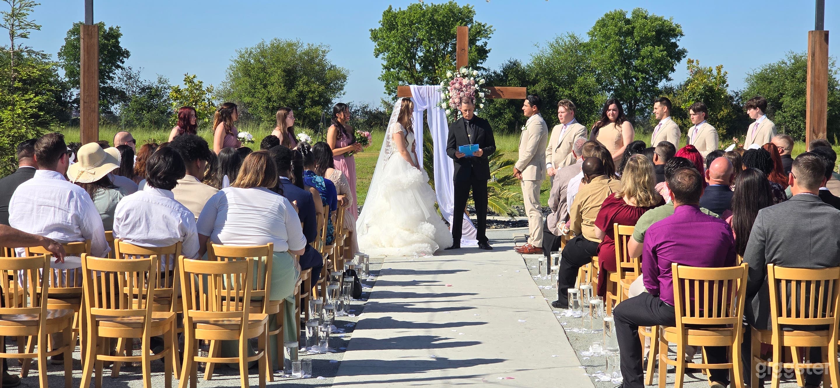 Elegant Estate Retreat in Sacramento Photo 2