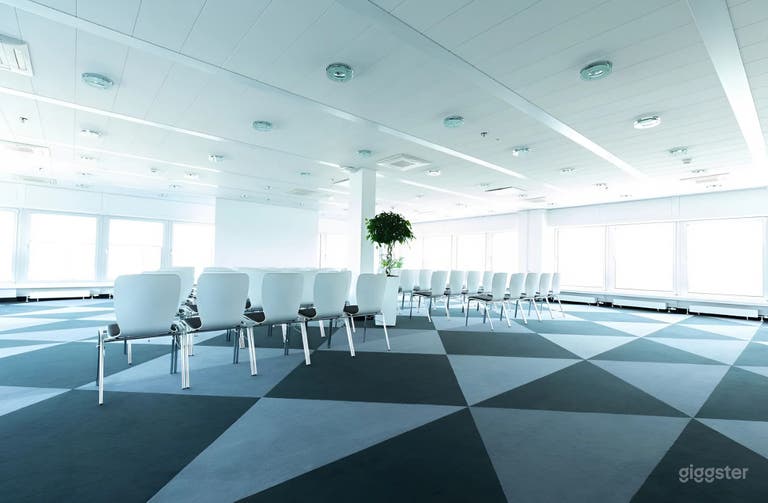  Espace événementiel industriel lumineux de 320 m² - PRIVATISATION 
