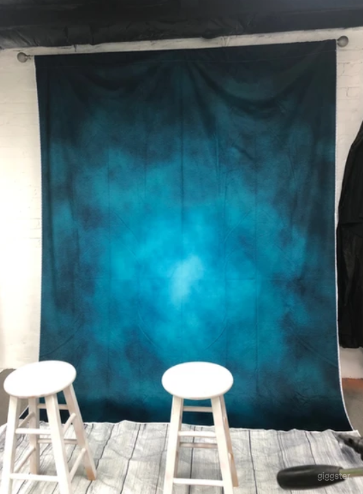  Video Production & Podcasting Studio 