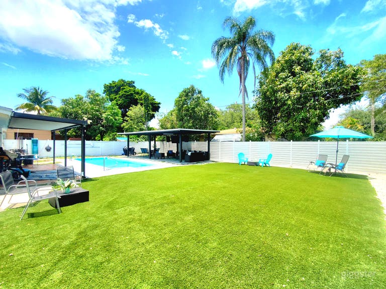  Large backyard  
