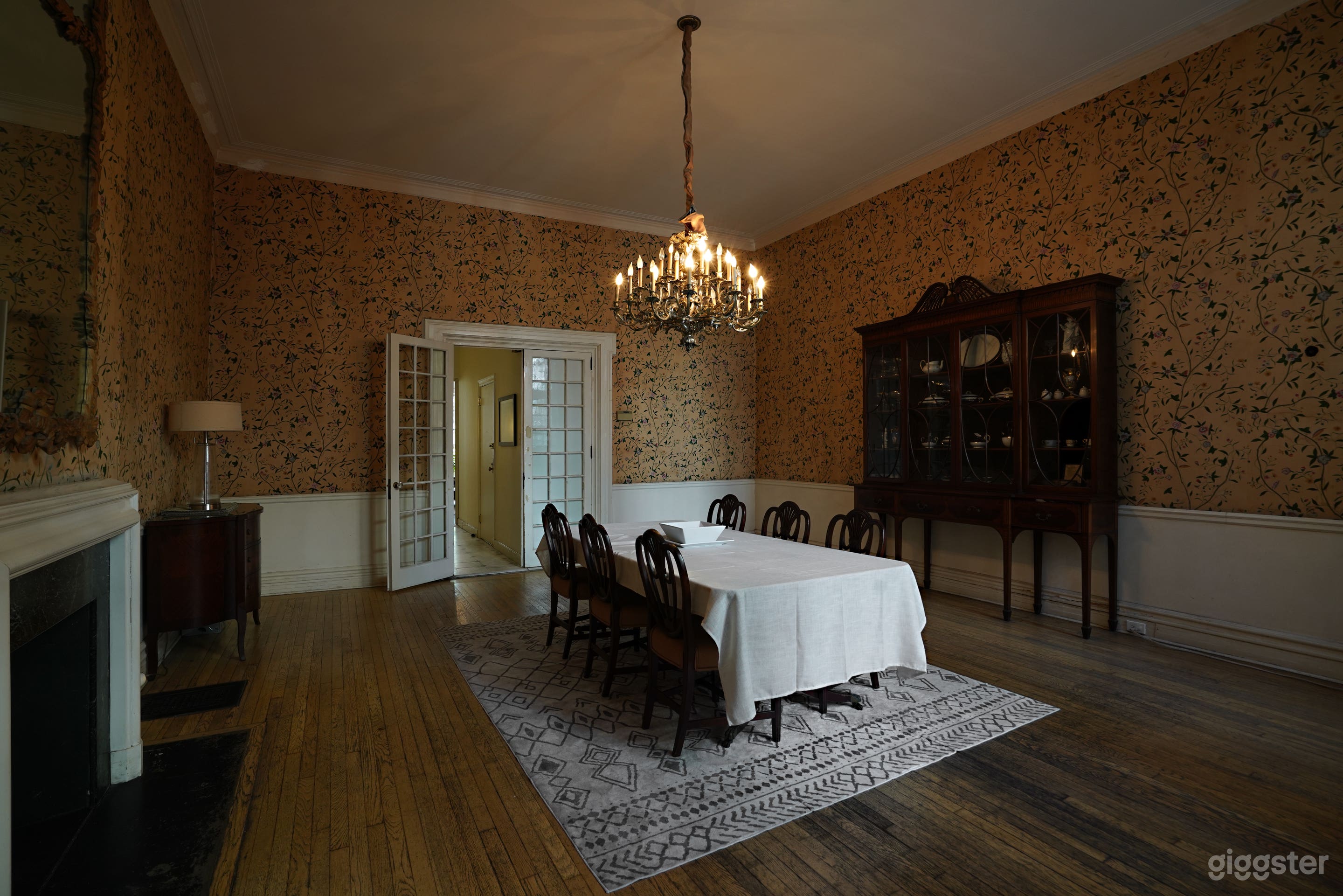 The Shapira's Retro 1962 UNIQUE Photo 3