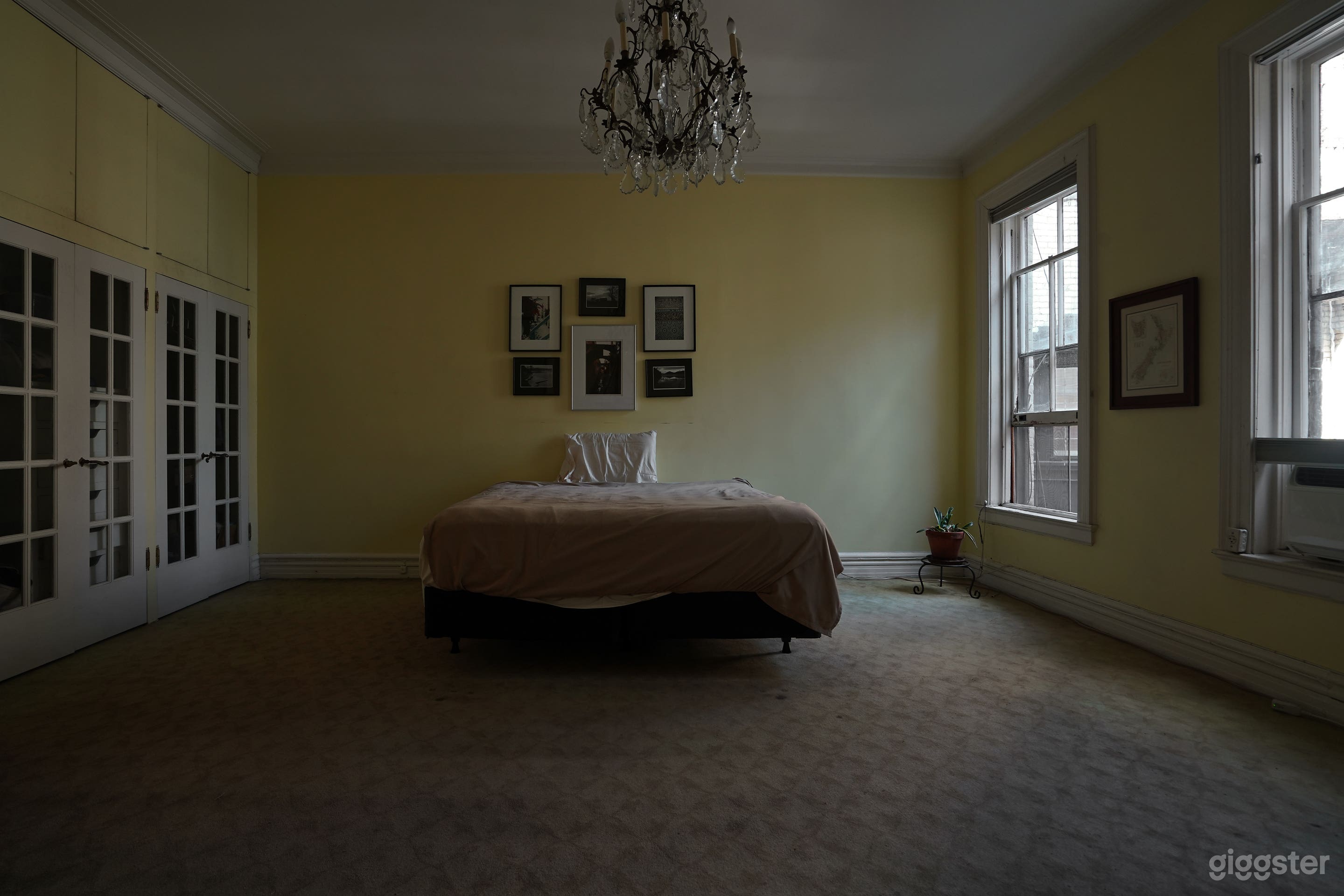 The Shapira's Retro 1962 UNIQUE Photo 1