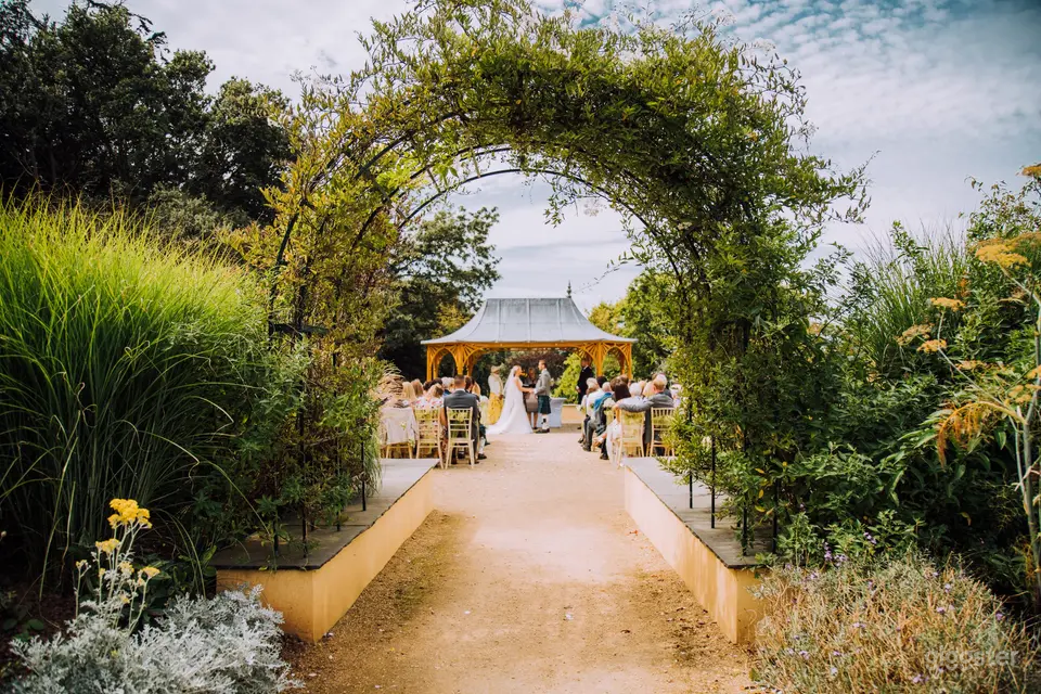 Outdoor Area  Photo 3