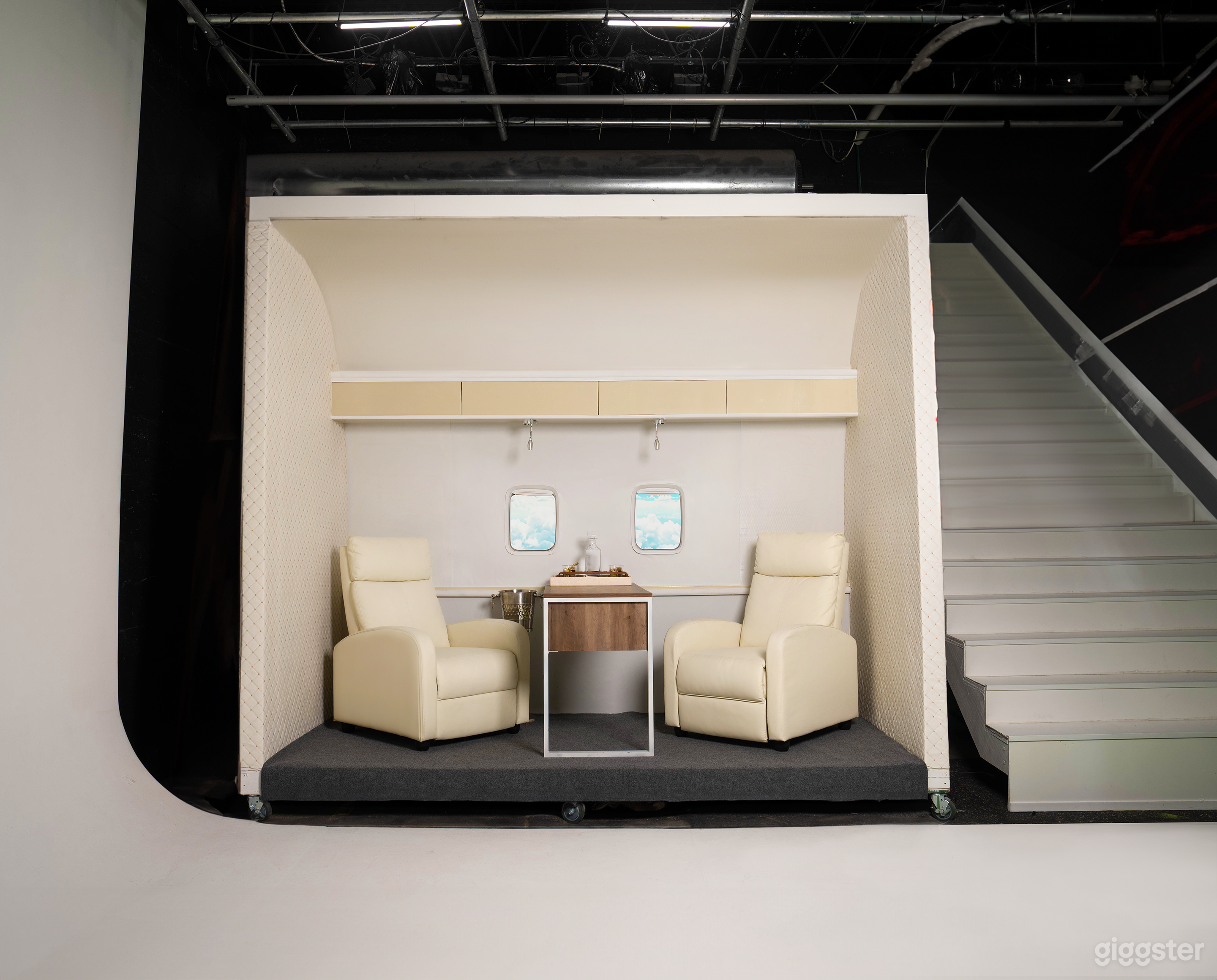 Private Jet Studio Set | Flight Simulation Photo 1