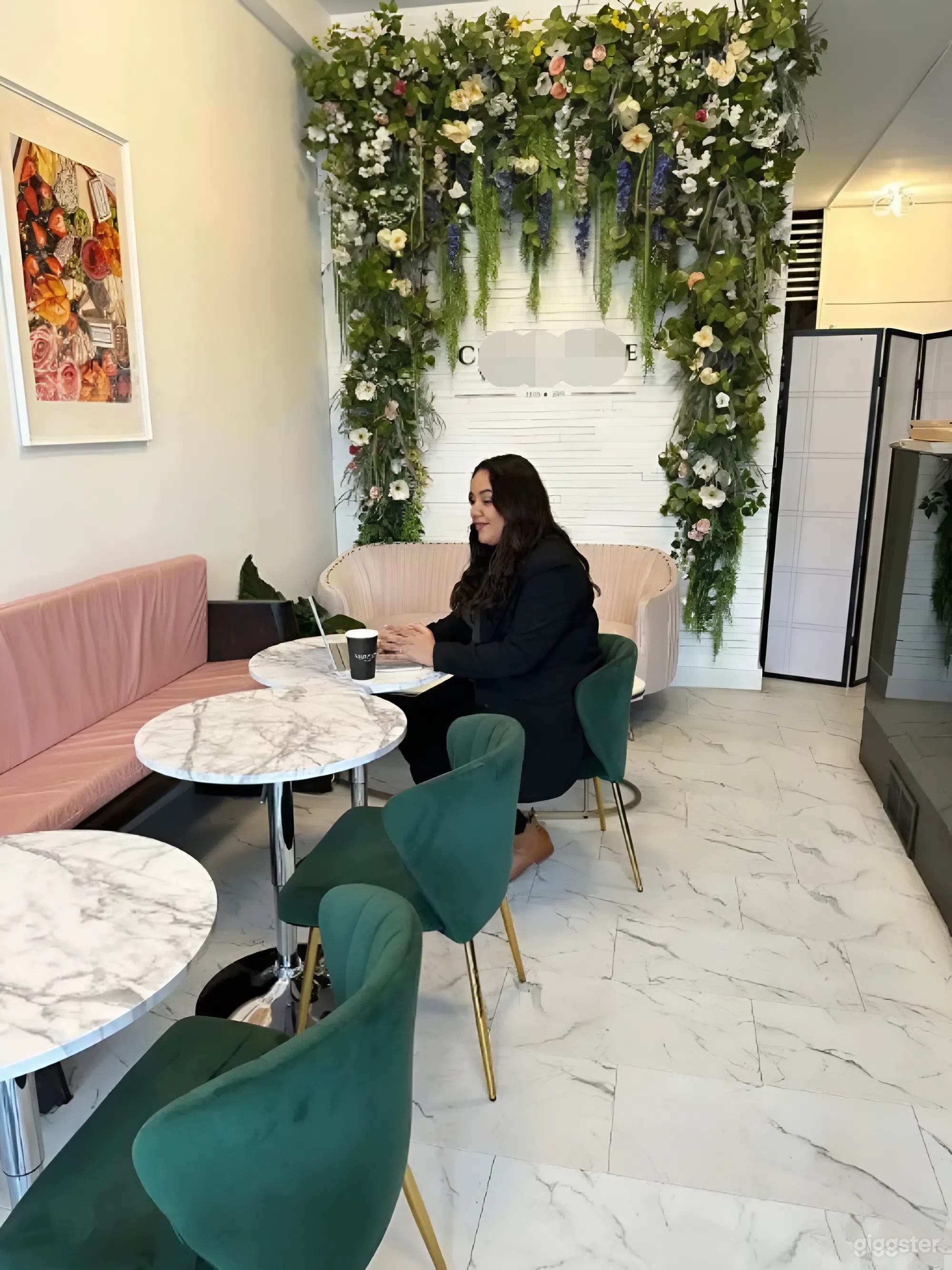 Boutique Café &amp; Event Space in the Heart of Kitsilano Photo 2