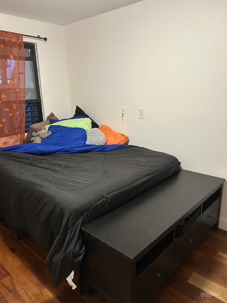  Lichtdurchflutetes Kreativ-Gartenstudio mit Garten 