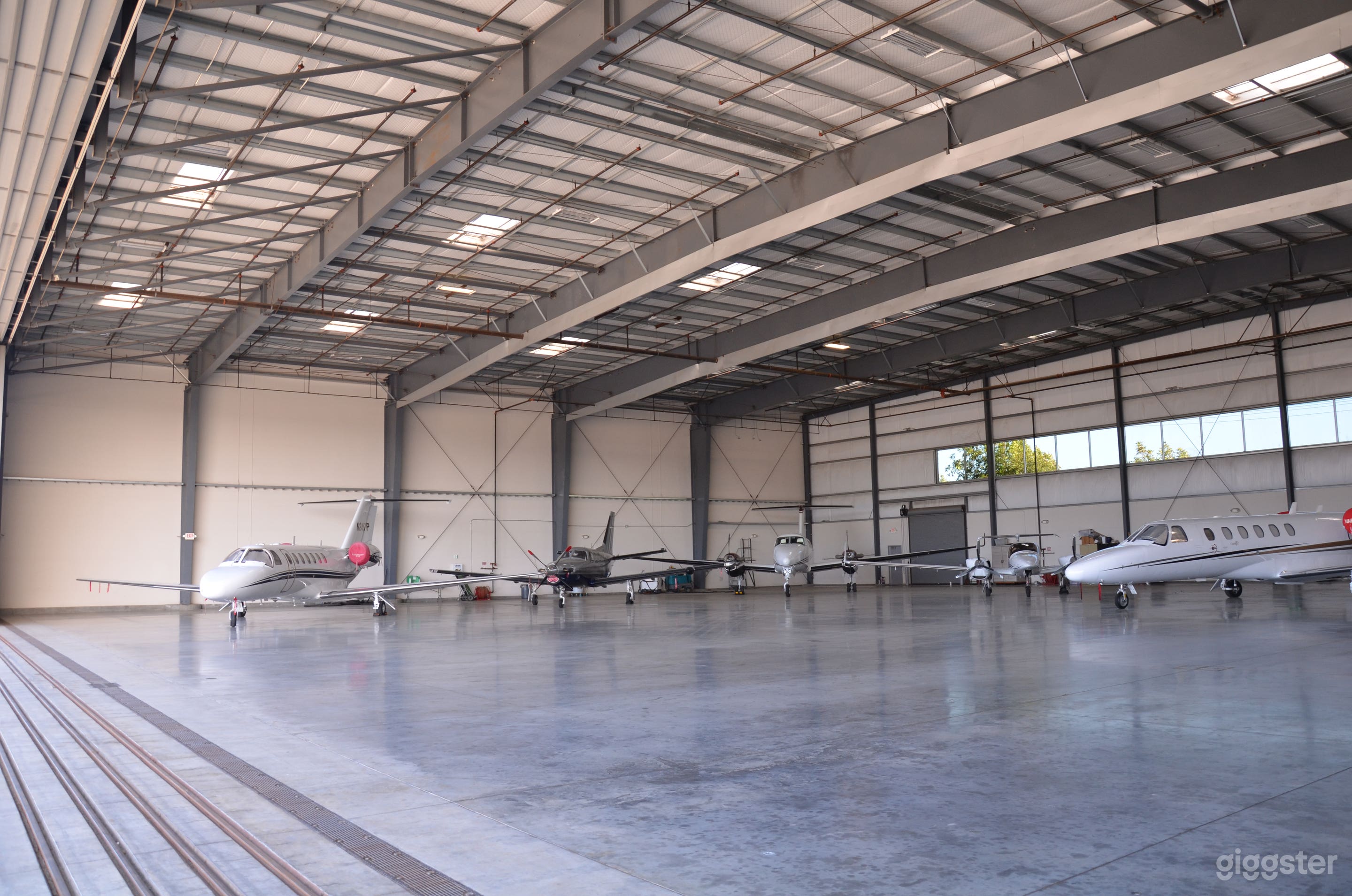 Two (2) 27,000 sq. ft. hangars. Secure and spacious. Easy and secure 24/7 production access. Convenient and ample parking for set prep and staging and strike.
