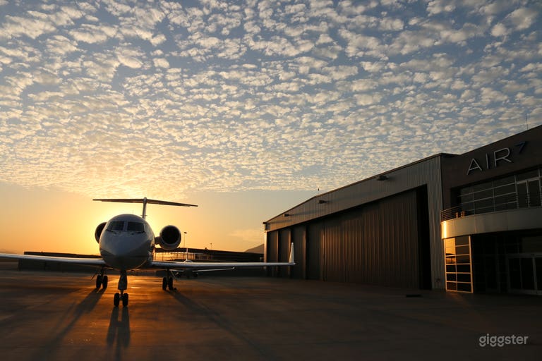  Air 7 is a premier, World-Class private jet facility, is strategically located at Camarillo Airport,  1 hour west of Hollywood, and 2 miles from Highway 101.   