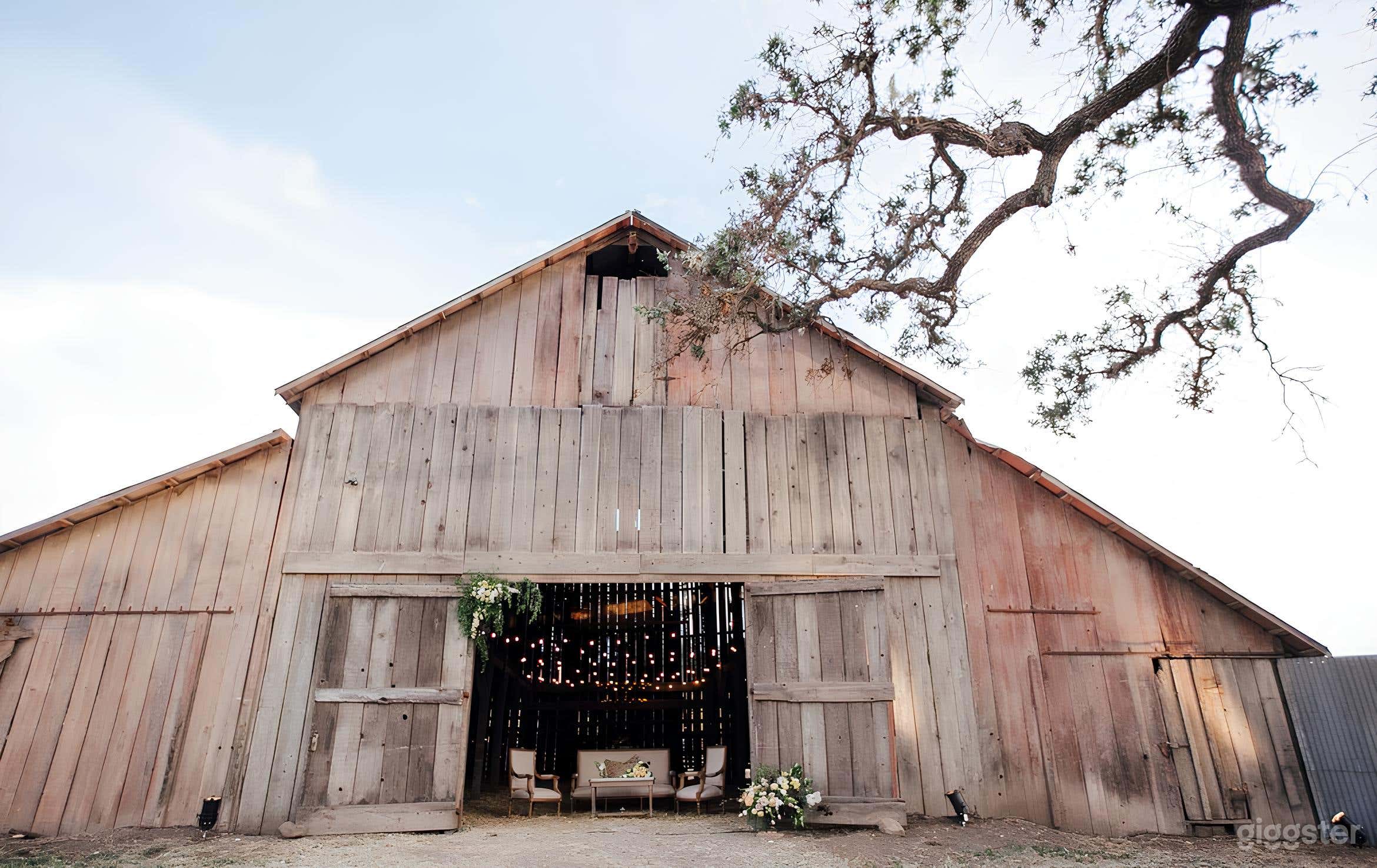 Rustic 1891 Barn Photo 2