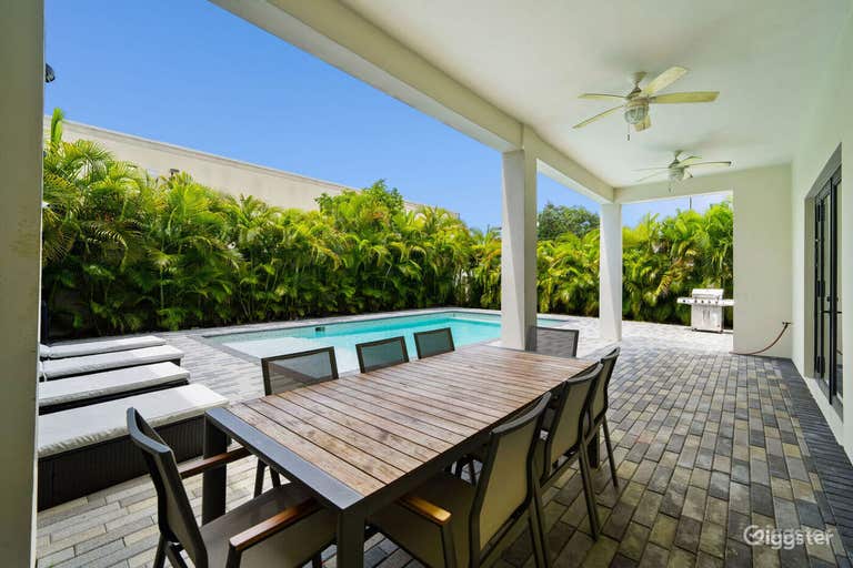   VILLA DIOR - LUXE WATERFRONT FILM HUB/POOL 