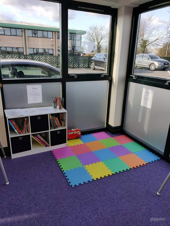 Café Purple (862 sq. ft.) Photo 4