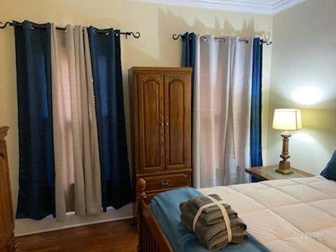 Single family Home in Historic District Photo 2