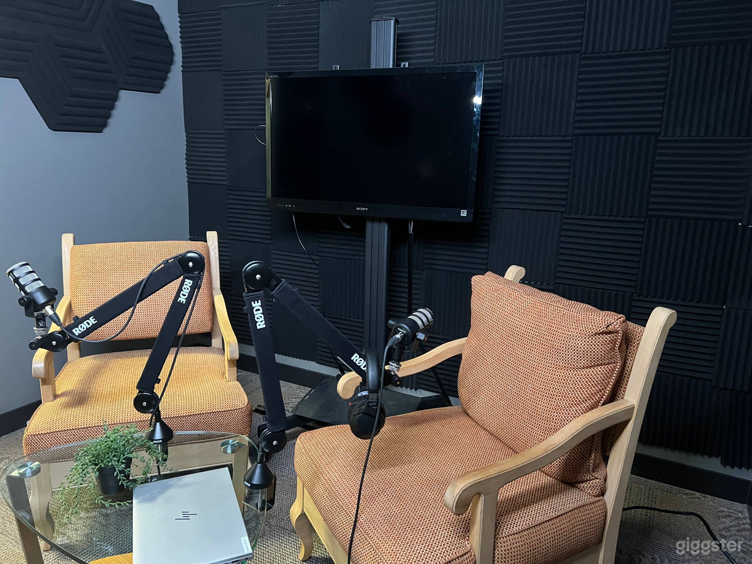 The Podcast Studio Photo 2
