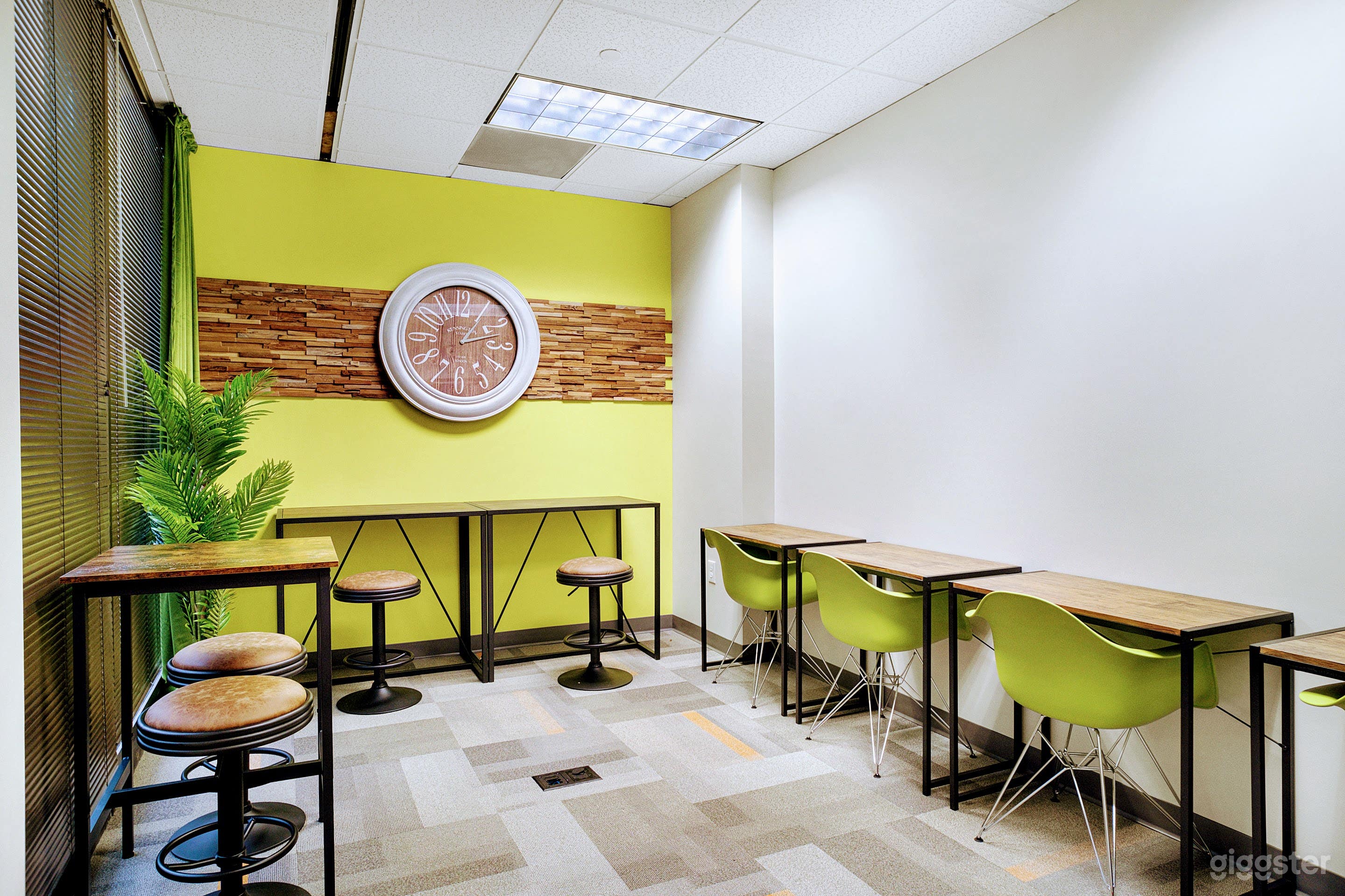 CoWork Space in Elite Atlanta Dunwoody Photo 4