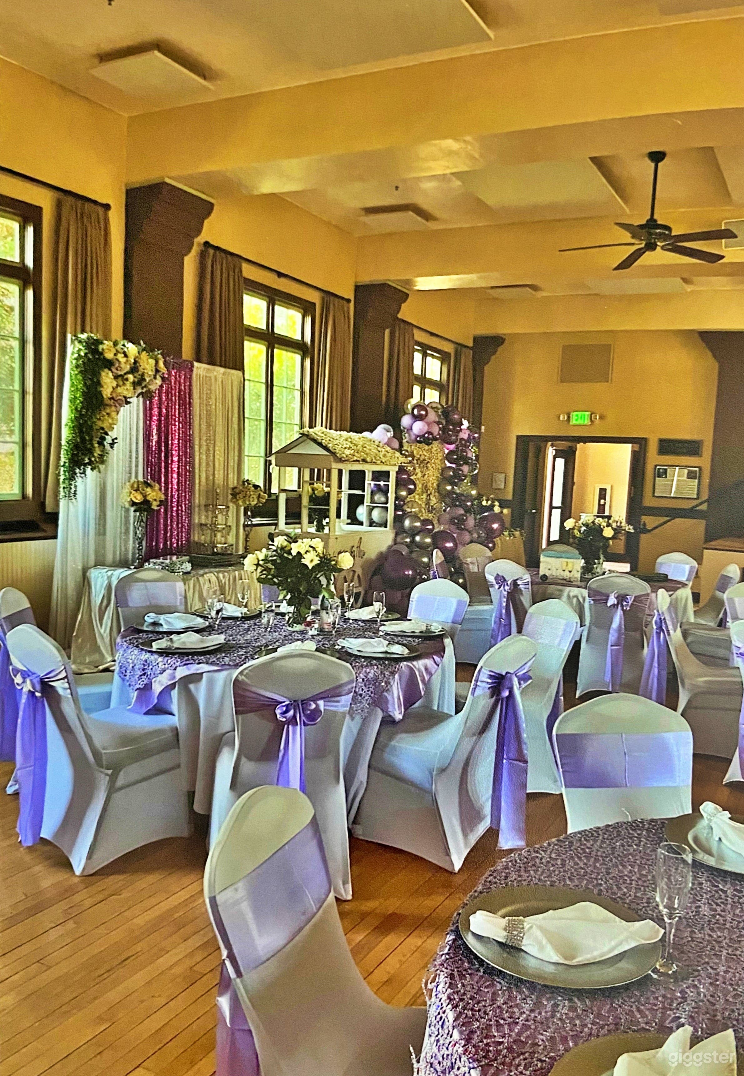 Elegant Fireplace Room Photo 2