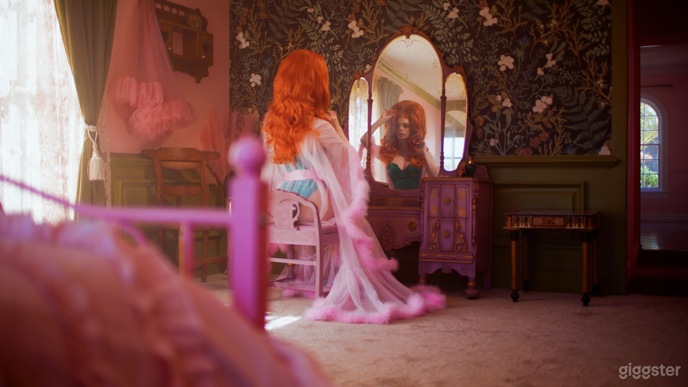 A 1930's Downtown Vintage Gem. Photo 4