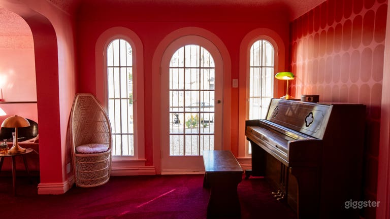  A 1930's Downtown Vintage Gem. 