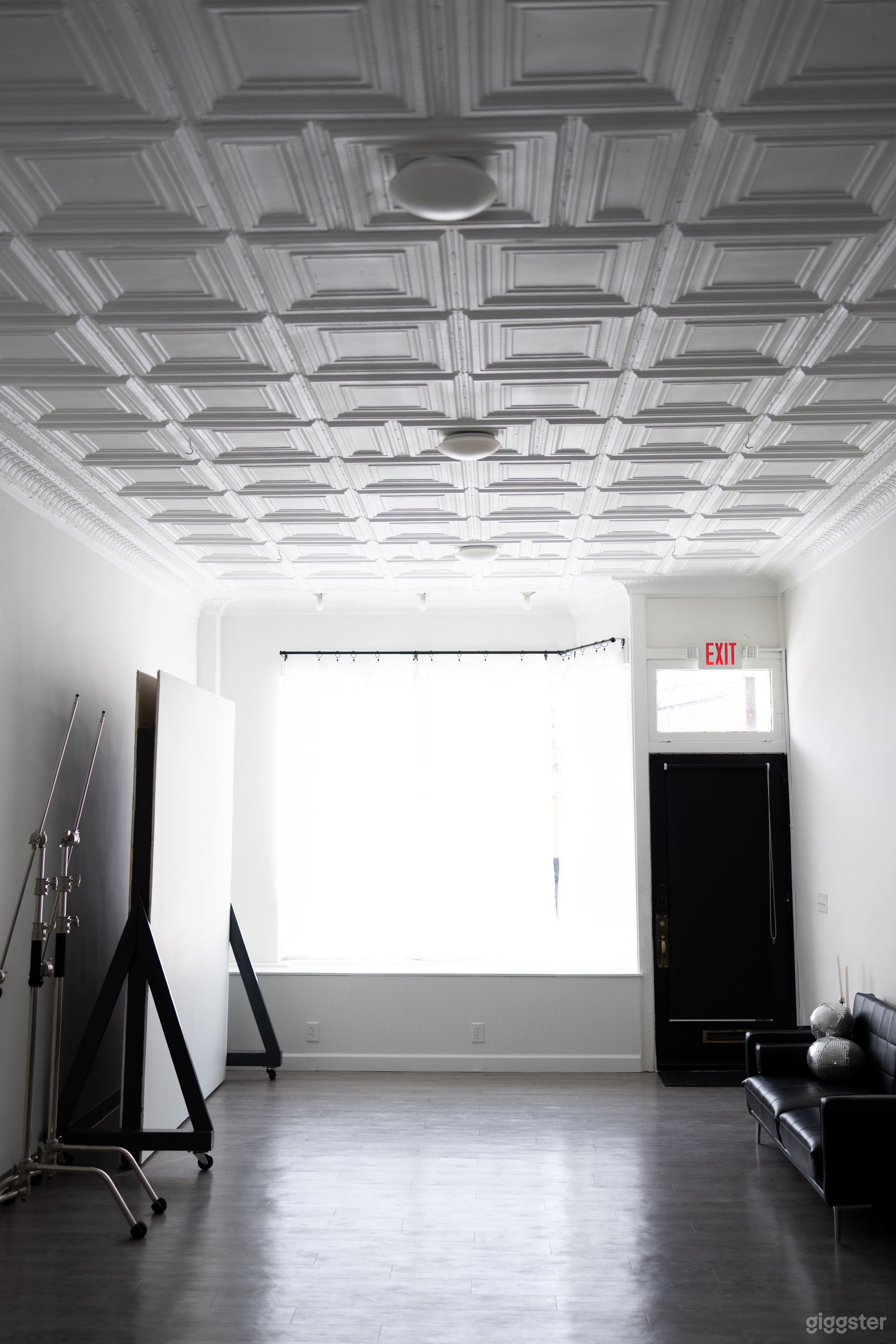 Natural Light Photo Studio in Pittsburgh, PA Photo 3