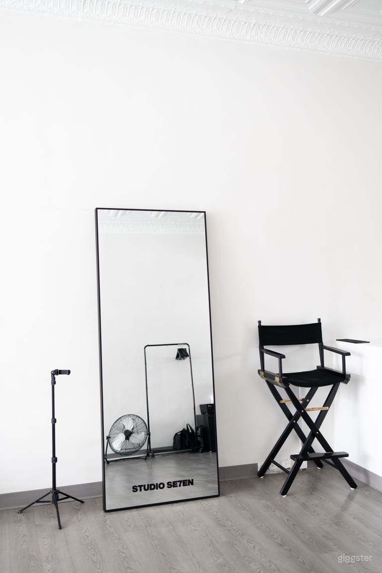  Natural Light Photo Studio in Pittsburgh, PA 