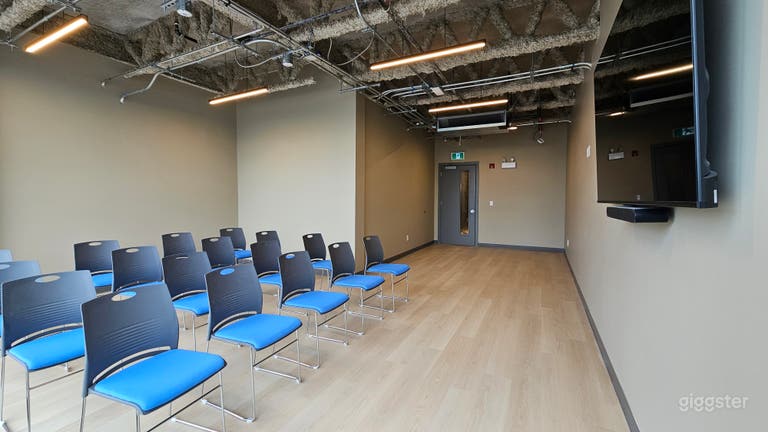  Salón de Eventos | 475 pies cuadrados | Sala de Talleres Multiuso 
