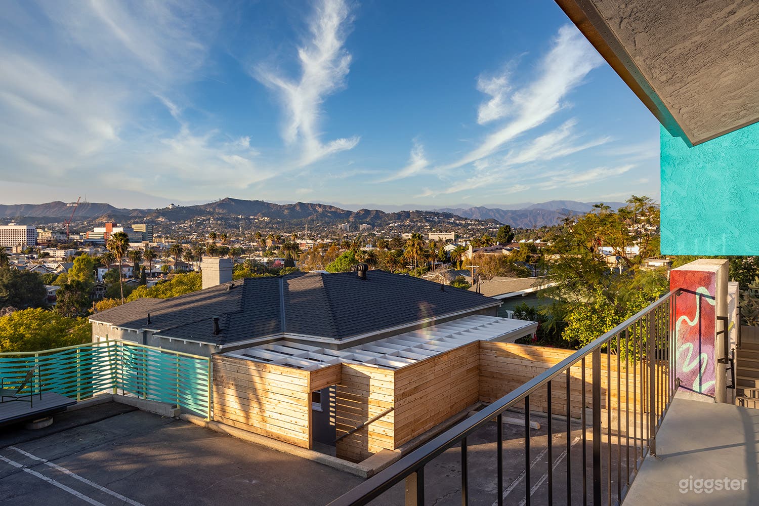 Sunset Junction/Silver Lake Massive View Property Photo 4