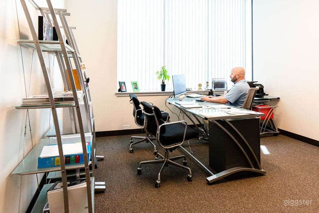 Spacious, equipped meeting room with loads of natural light in Walpole Photo 4